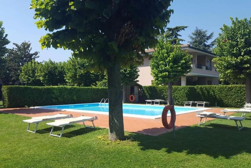 Incantevole Location Fronte Lago Sirmione Exteriör bild